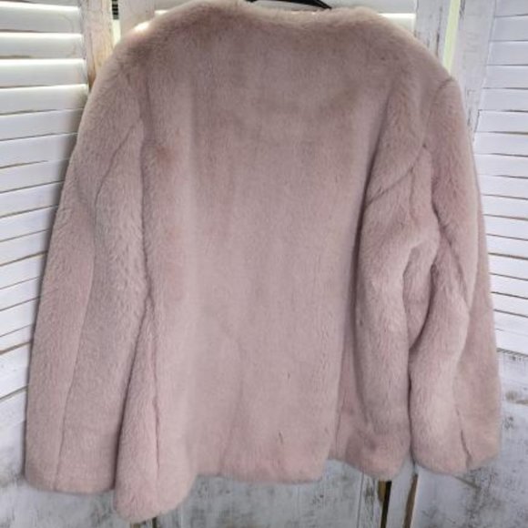 Faux Fur Pastel Pink Coat - Picture 5 of 7
